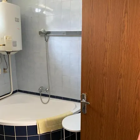 Whitehouse Apartmanhotel