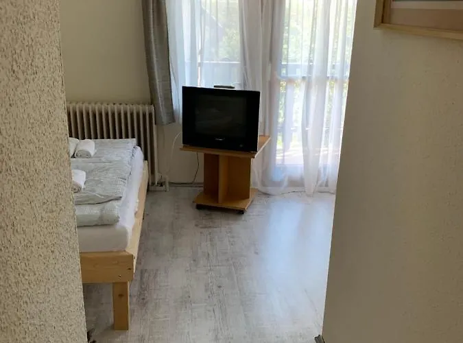 מלון דירות Whitehouse